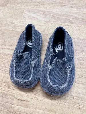 Canvas Shoes (Size 5)