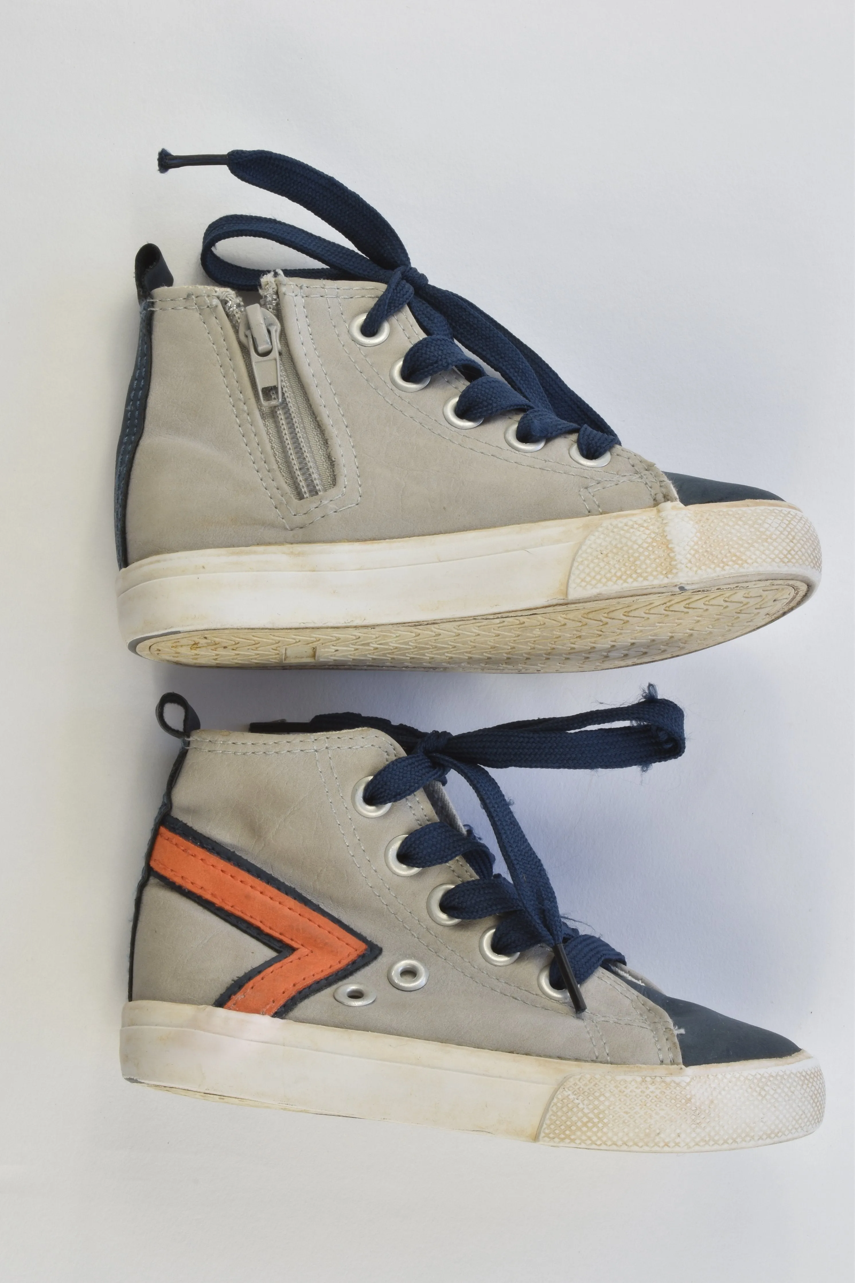Cotton On Kids Size 9 Shoes