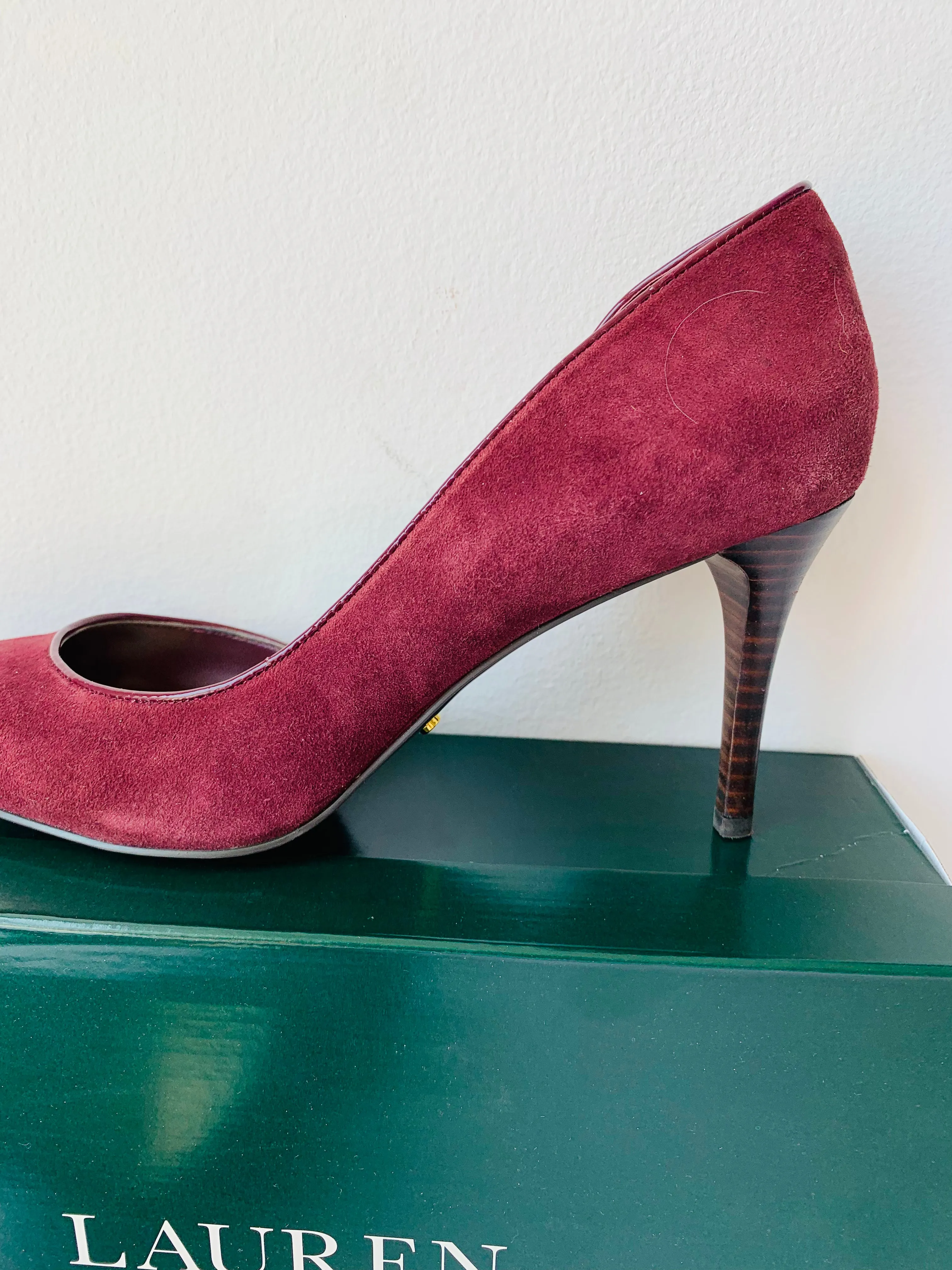 Lauren Ralph Lauren Burgundy Suede Pumps Size 9