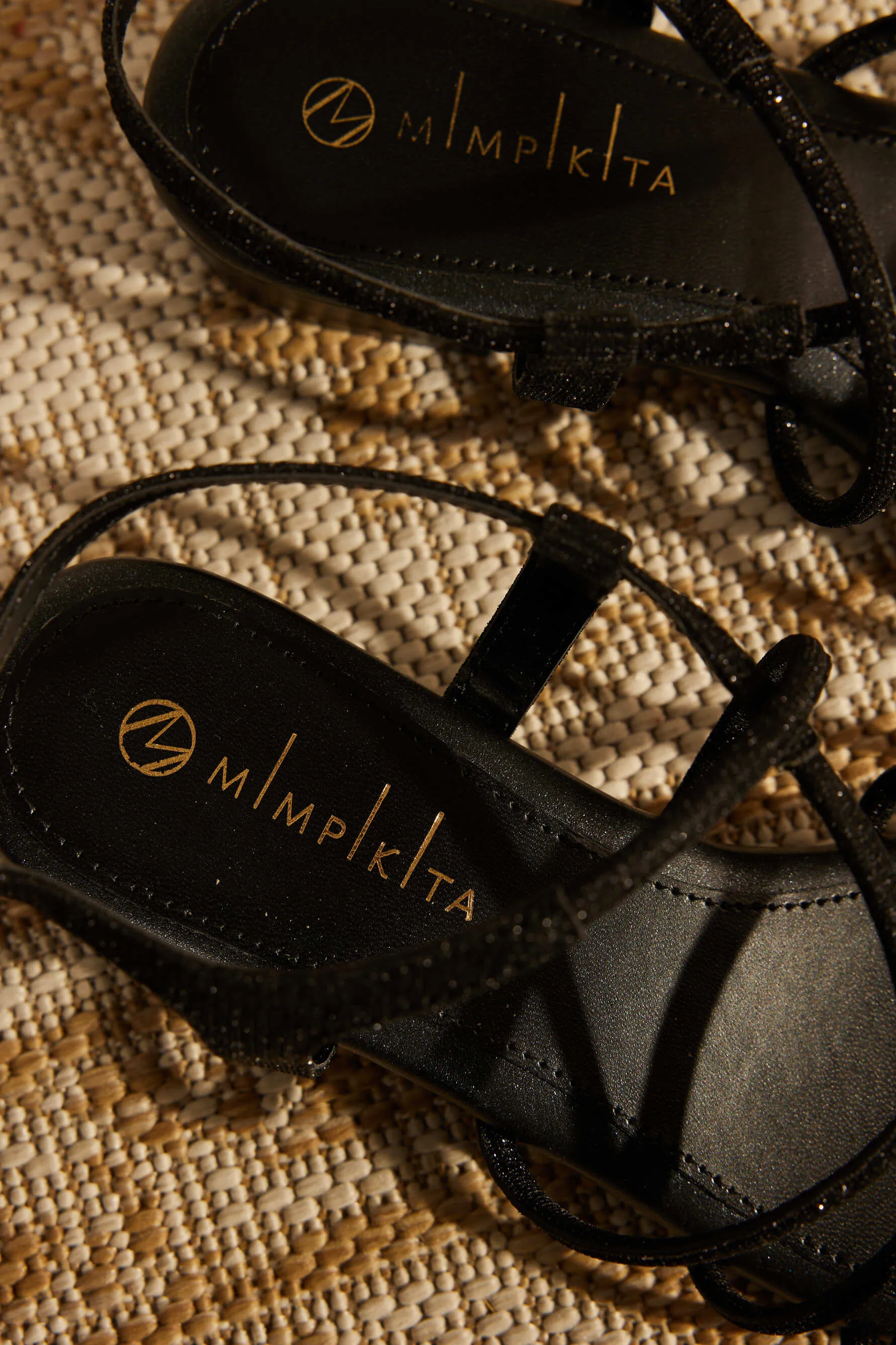 Mimpikita Black Strap Heels Sandal