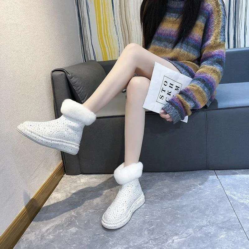 Short Furry Boots for Outer Wear