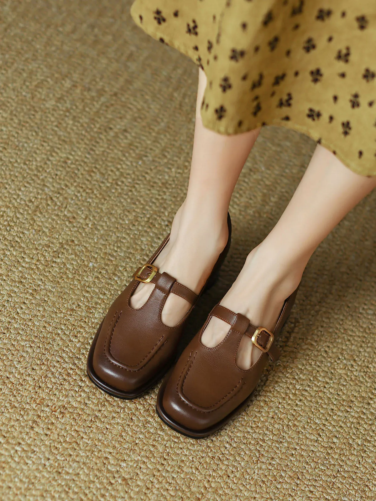 Women's Chunky Heel T-Strap Squared Toe Solid Color Leather Shoes