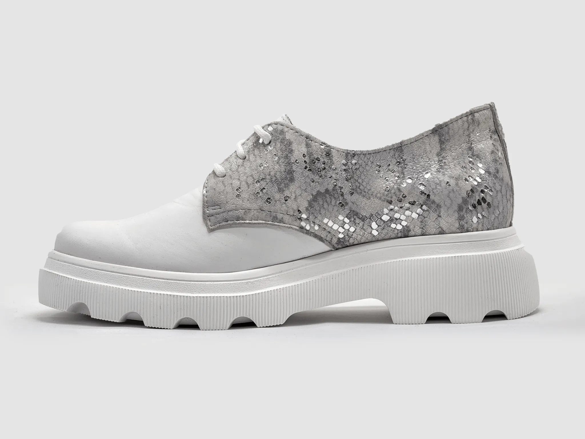 Women's Modern Low-Top Leather Shoes - White